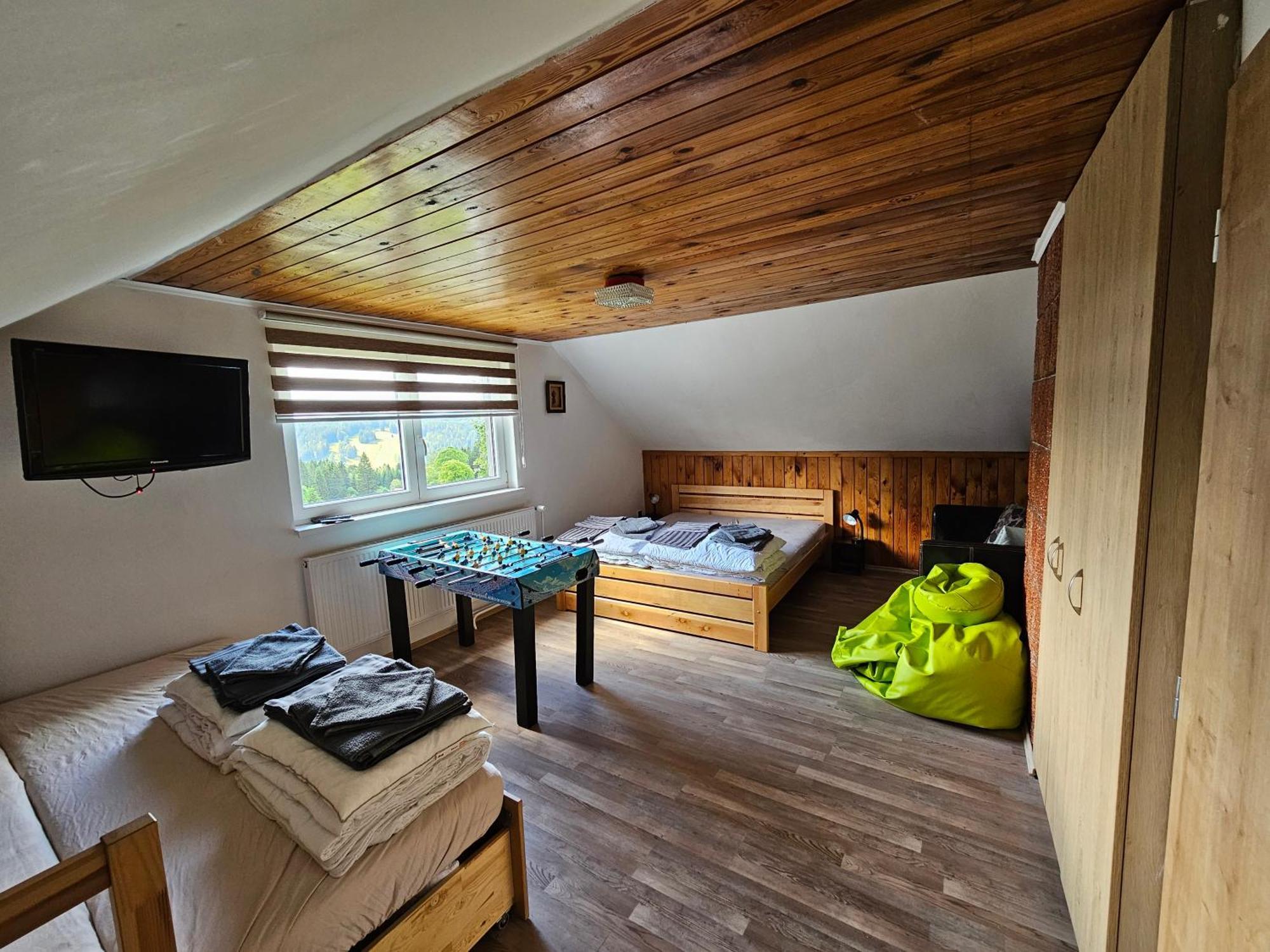 Prazdninova Na Horach Ferienhaus